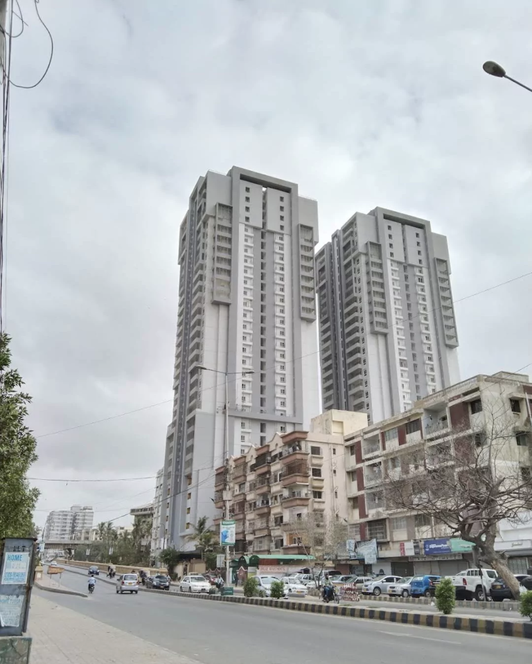 Metro Twin Towers location image