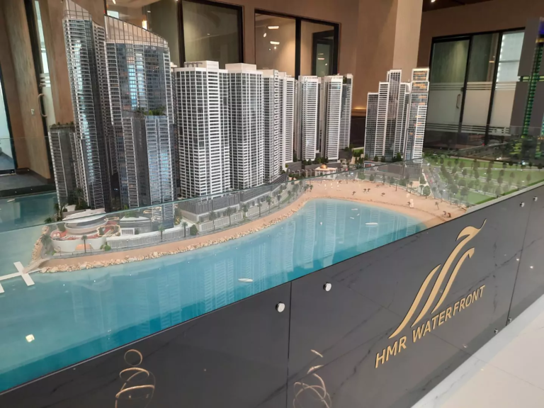 HMR Waterfront location image