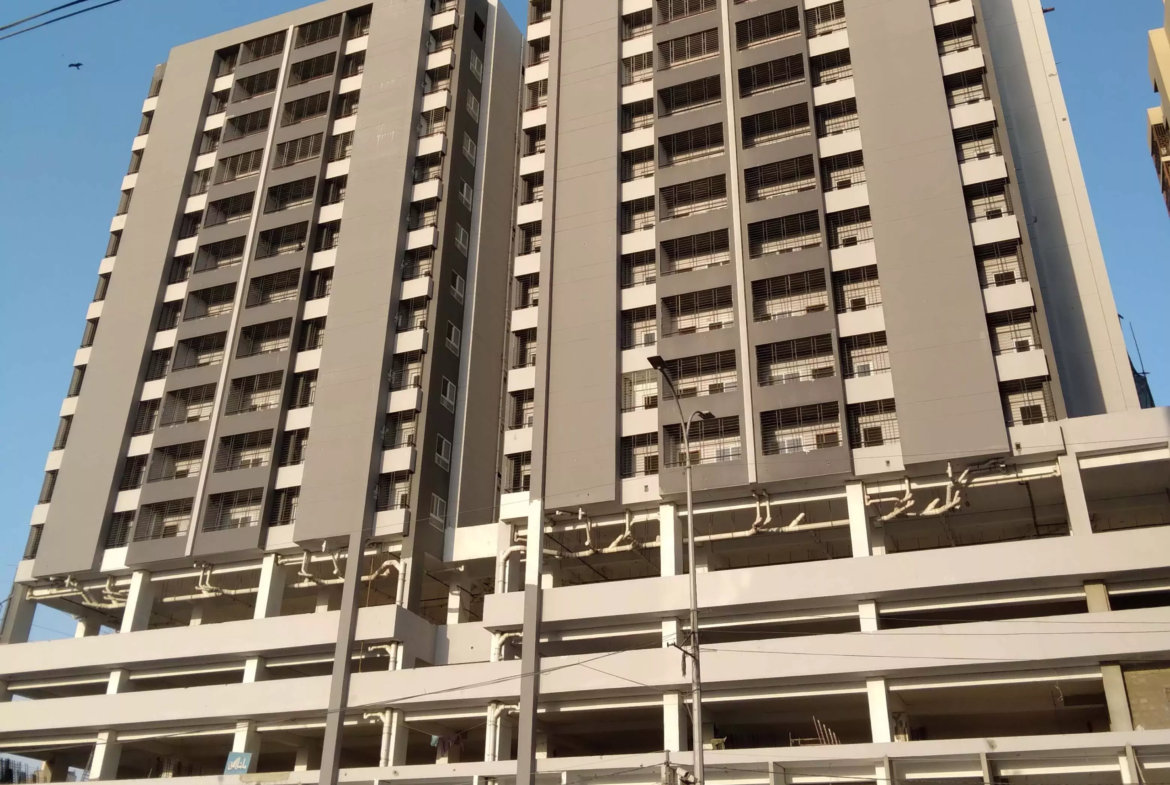 Luxurious 2 Bedroom Flat for Rent in Metro Central Plaza, Clifton Karachi