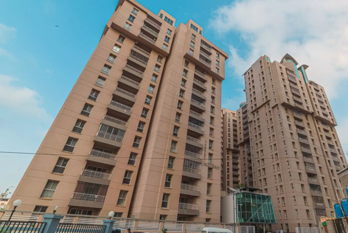 Luxury Flats & Penthouses For Sale in Lakhani Presidency