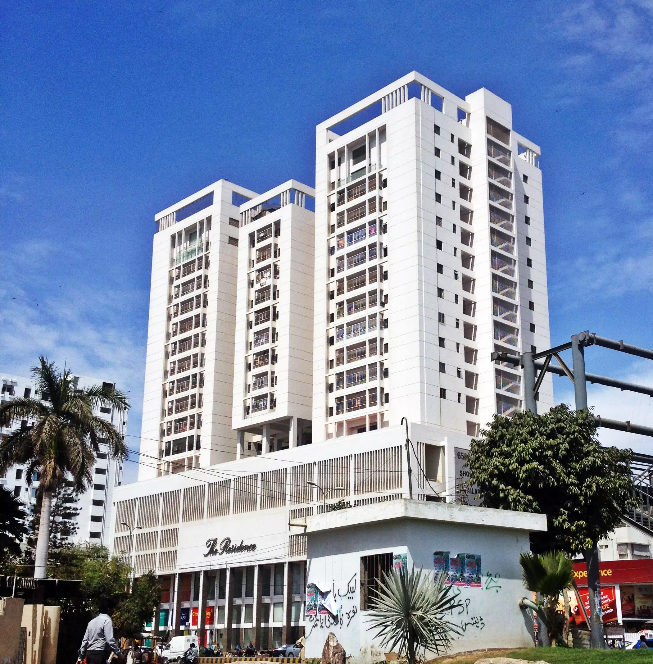 The Residence Clifton: 3 Bedroom Flat for Sale in Karachi