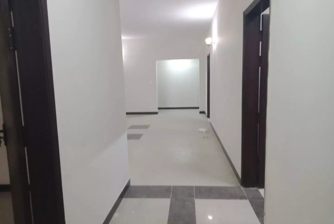 Luxurious 3-Bedroom Flat for Sale in Askari 3 Karachi Cantonment