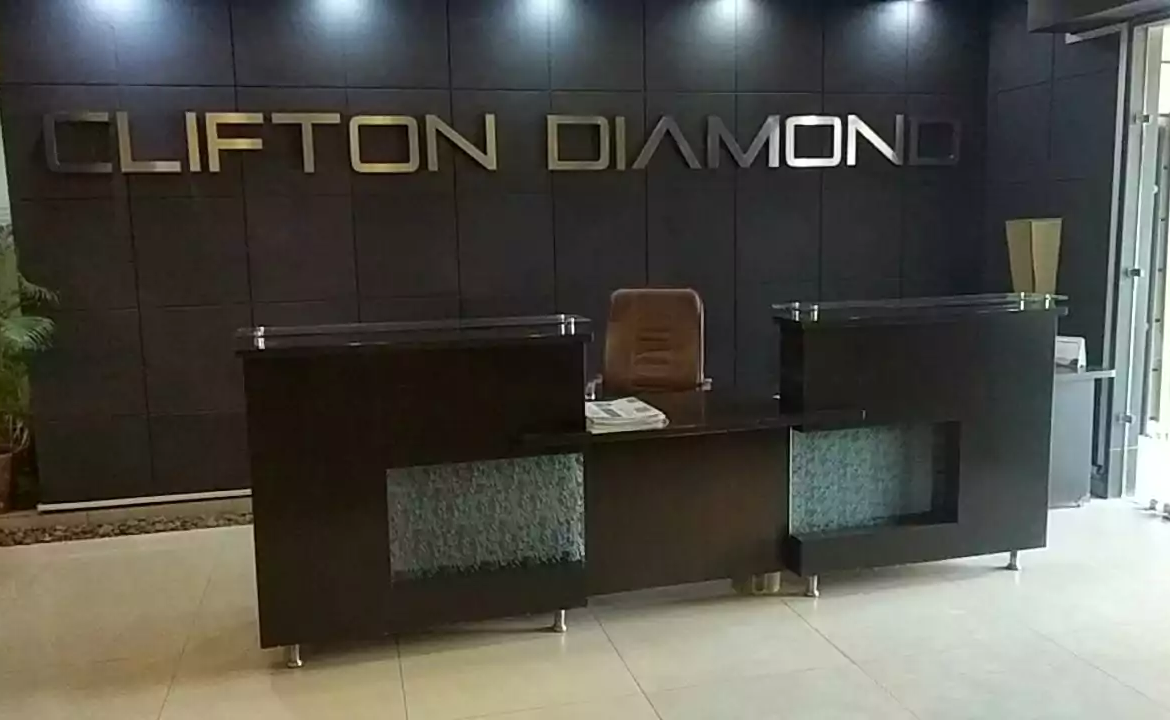 Luxury 1635 Sqft Rented Office For Sale In Clifton Diamond Block 4, Clifton Karachi | MaxX Capitals: Real Estate Experts