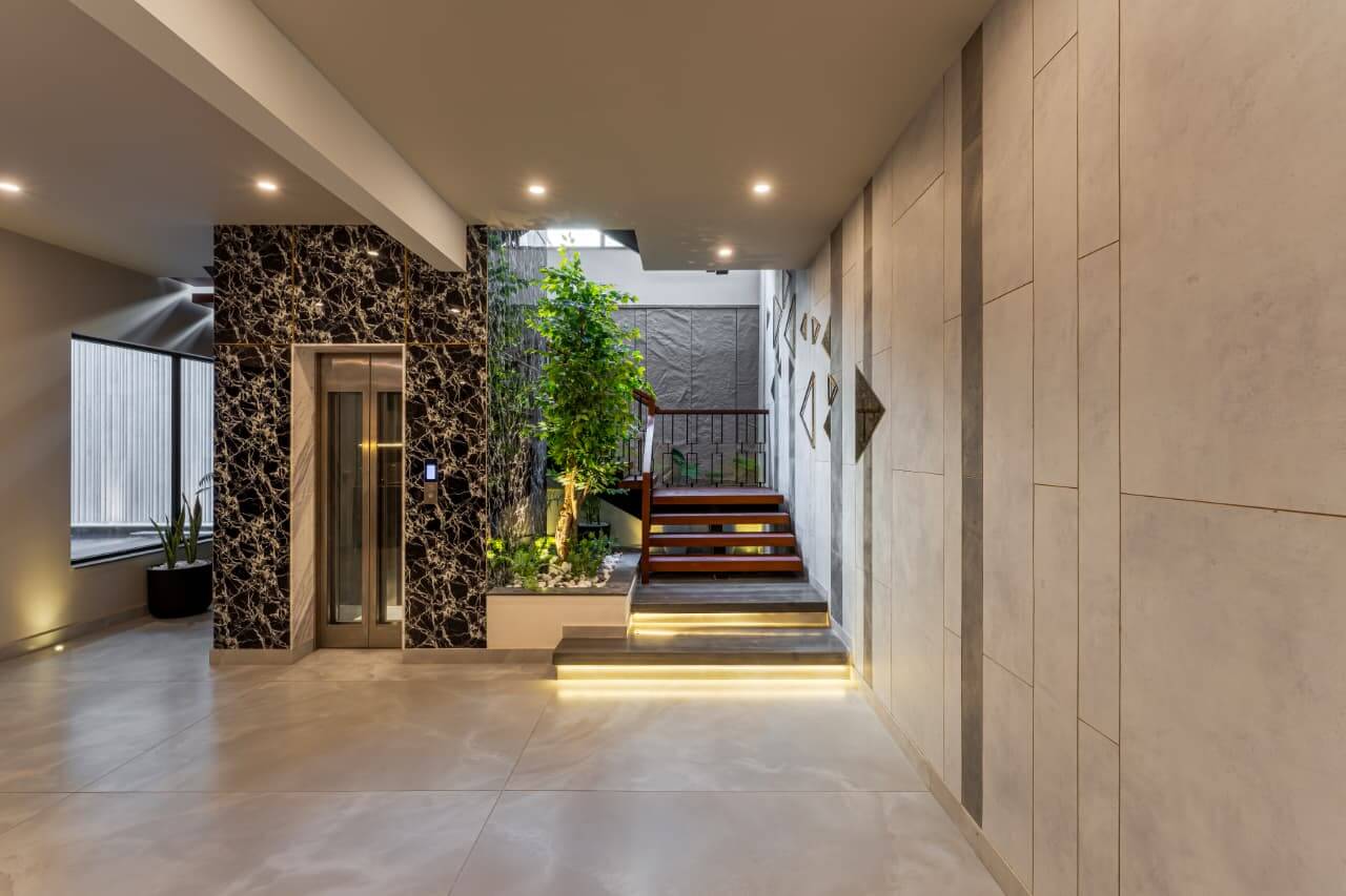 Brand New 666 Square Yards House For Sale In DHA Phase 8 Karachi (11)