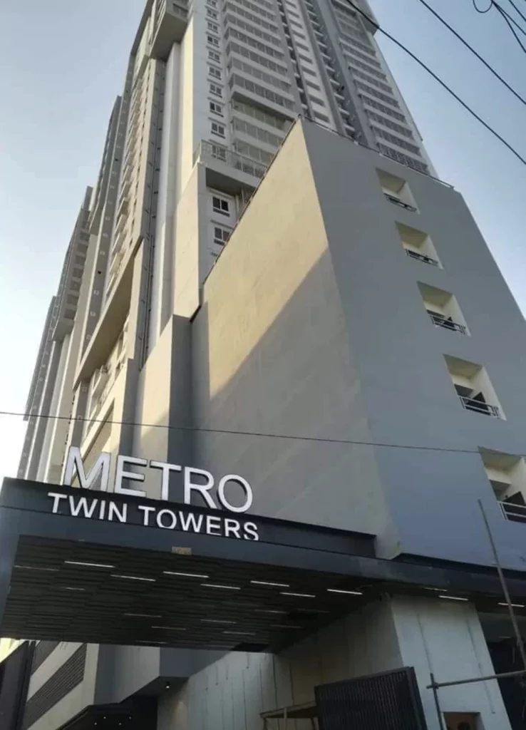 3 Bedroom Apartment for Sale IN Metro Twin Towers Civil Lines Clifton