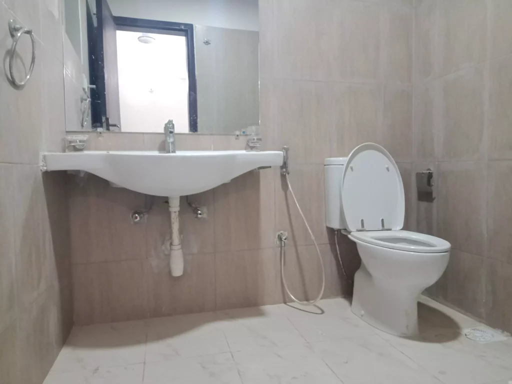 Luxury 3 Bedroom Flat for Sale in Askari 5 Malir Cantonment Karachi